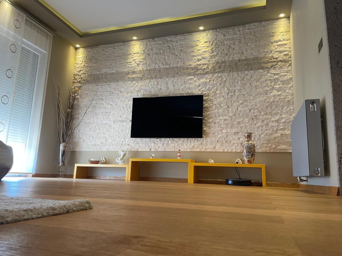 Modern House Surrounded By Nature Grabrov Potok Εξωτερικό φωτογραφία